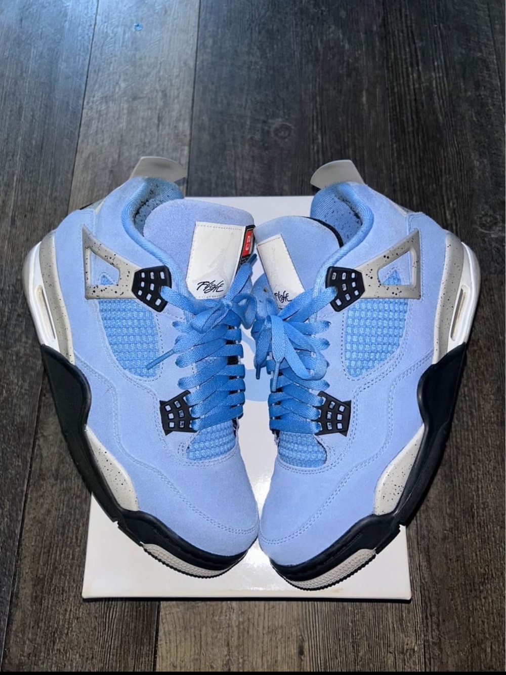 Air Jordan 4 "University Blue" Size 9 Men's